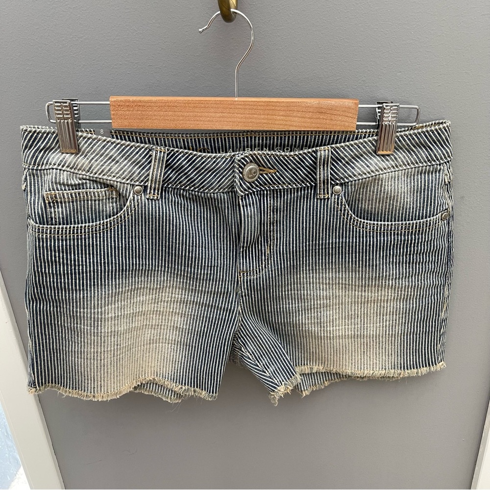 LC Lauren Conrad Blue and White Striped Shorts - Size 8